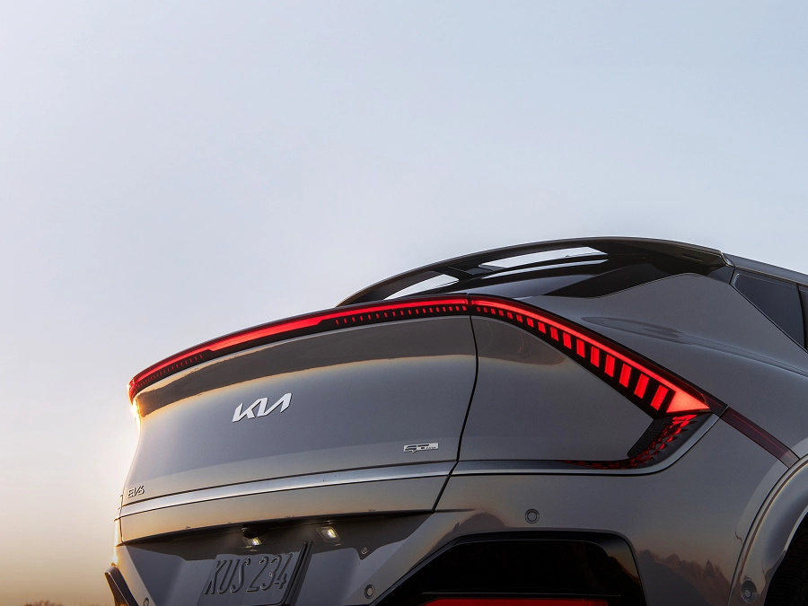 EV